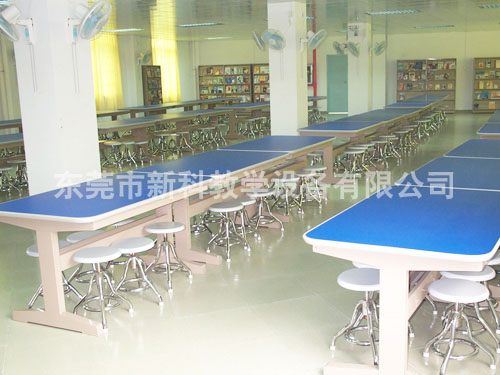 <a href='http://www.bbdjf.cn/chanpin/110-1.html' target='1' style='font-size:18px; font-weight:bold; color:#000000;'>圖書閱覽室</a>8