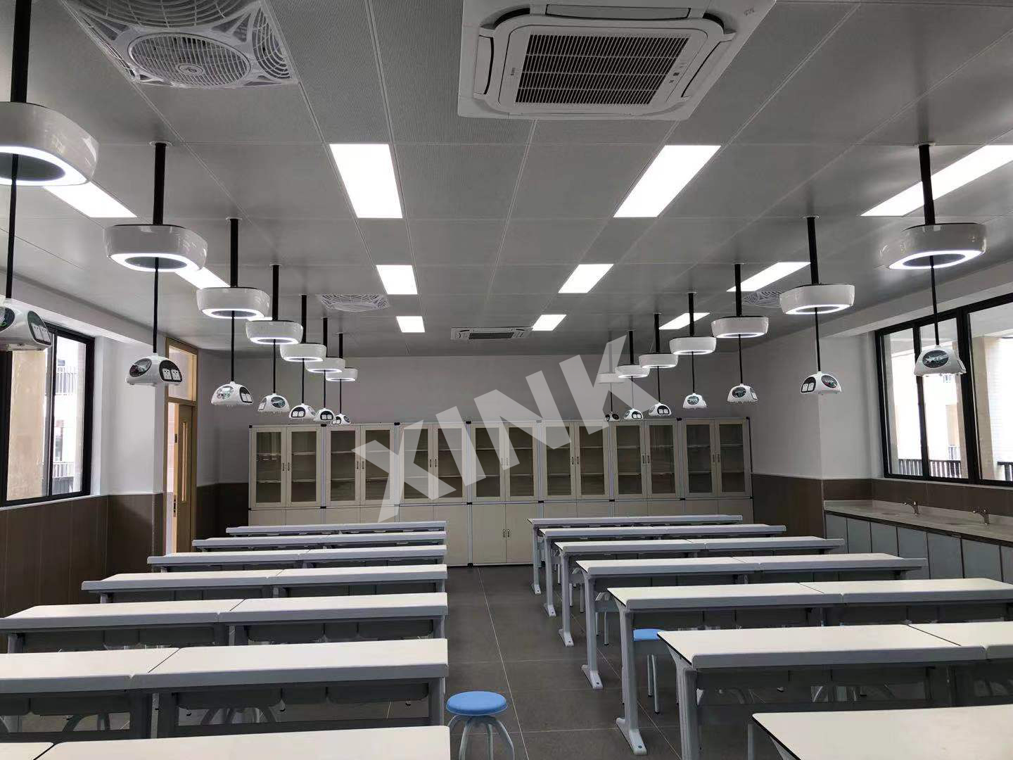 <a href='http://www.bbdjf.cn/' target='1' style='font-size:14px; font-weight:bold; color:#0080ff;'>物理實驗室</a>
