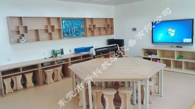 <a href='http://www.bbdjf.cn' target='1' style='font-size:14px; font-weight:bold; color:#0080ff;'>創(chuàng)客實驗室</a>