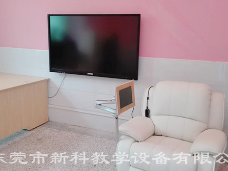 <a href='http://www.bbdjf.cn' target='1' style='font-size:14px; font-weight:bold; color:#0080ff;'>心理咨詢室</a>布置