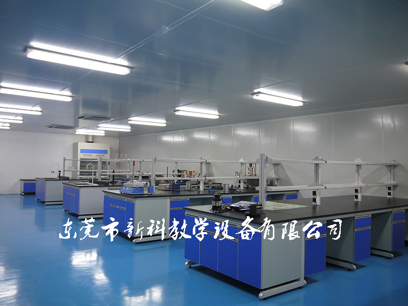 <a href='http://www.bbdjf.cn/products/63-1.html' target='1' style='font-size:18px; font-weight:bold; color:#000000;'>中央實驗臺</a>案例